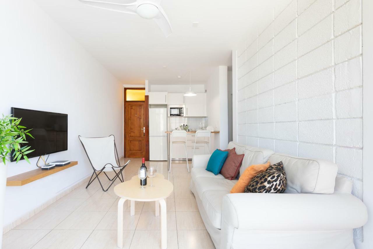 Las Americas Downtown : Prime Location Accomm. アロナ エクステリア 写真